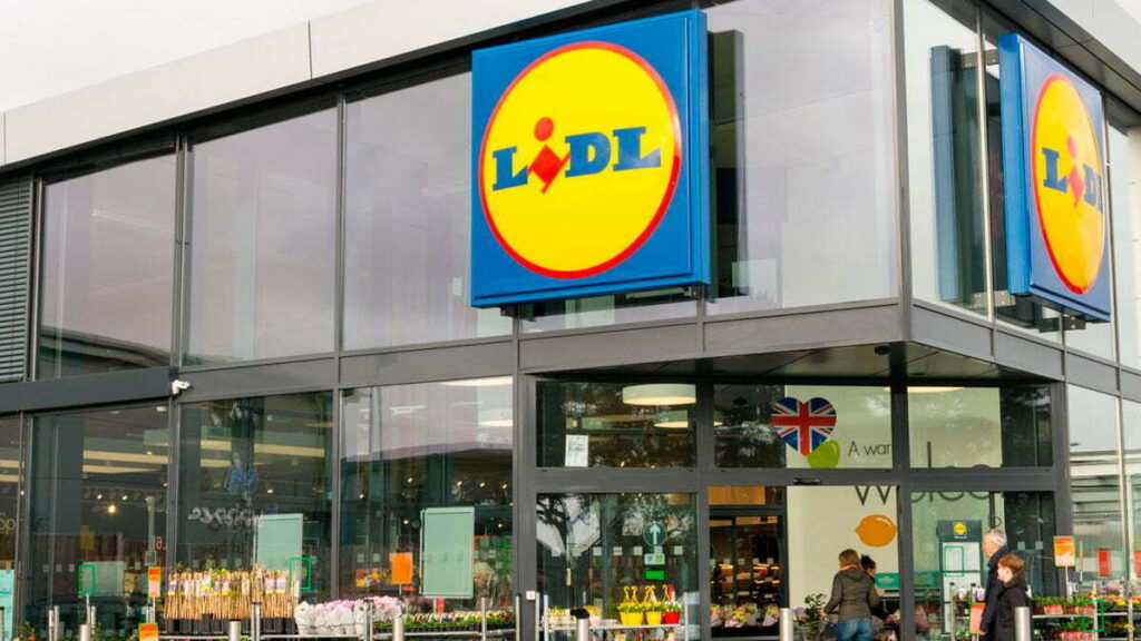 Lidl saca a la venta los jerséis de Navidad y ¡están revolucionando!