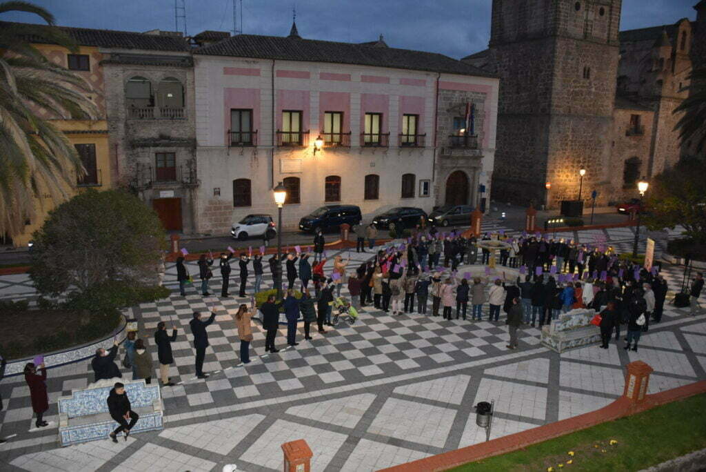 acto institucional talaverano 25N 