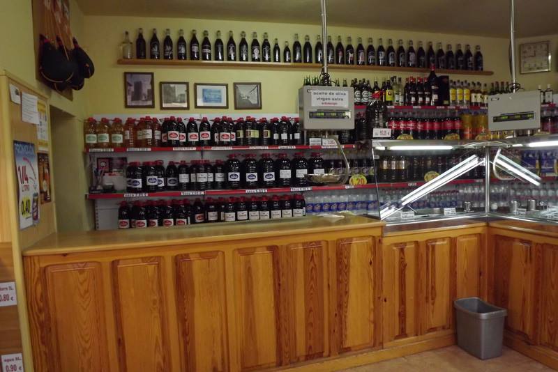 El Sotanillo, nuestra tienda de encurtidos de toda la vida del barrio Puerta Zamora