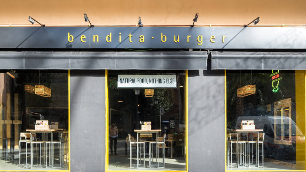 Descubre Bendita Burger: Hamburguesas de calidad sin concesiones Bendita Burger, hamburguesas de primera calidad hechas totalmente artesanales en el barrio San Jerónimo