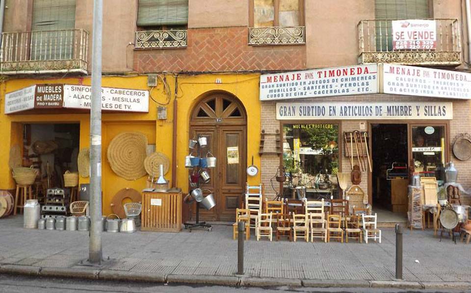 Menaje Hnos. Timoneda, historia, sacrificio y trabajo en el barrio Puerta de Cuartos