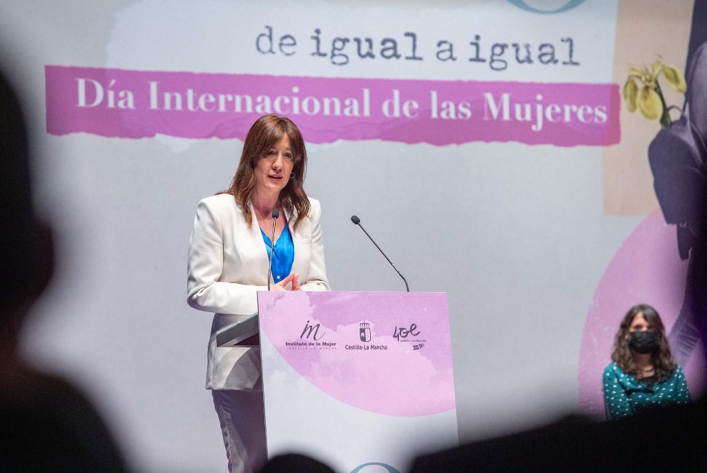 El Gobierno de C-LM se compromete a visibilizar los logros de las mujeres para que sean referentes a las futuras generaciones