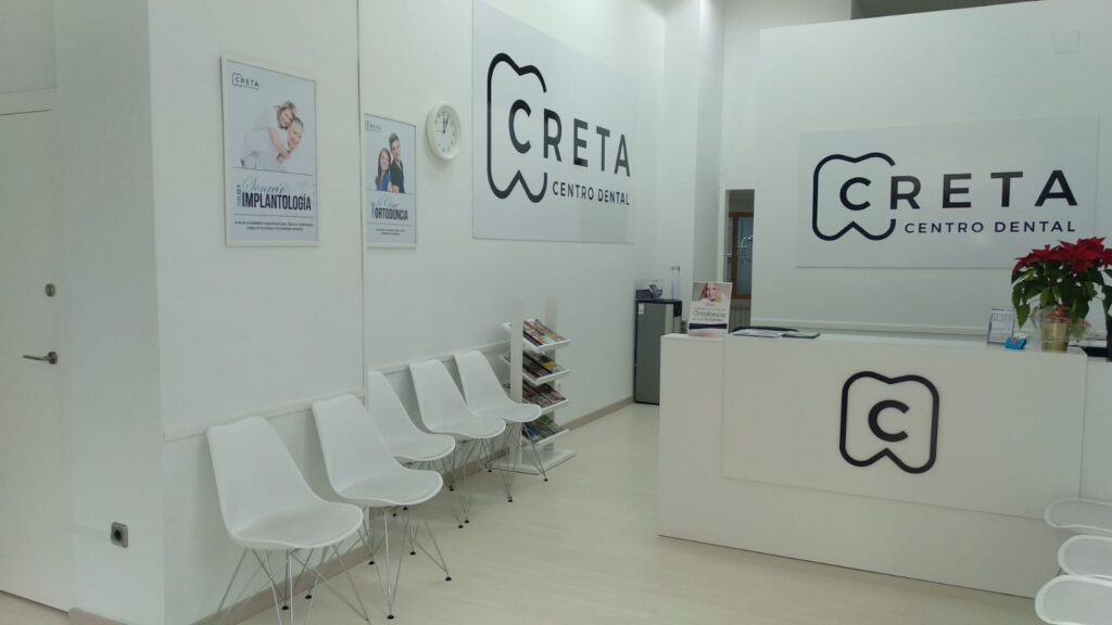 Centro dental Creta, sonrisas sanas en el barrio Puerta de Cuartos