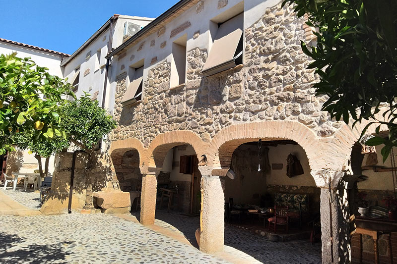 Felicity House - La casa del Sol, restaurador de almas en Valdeverdeja