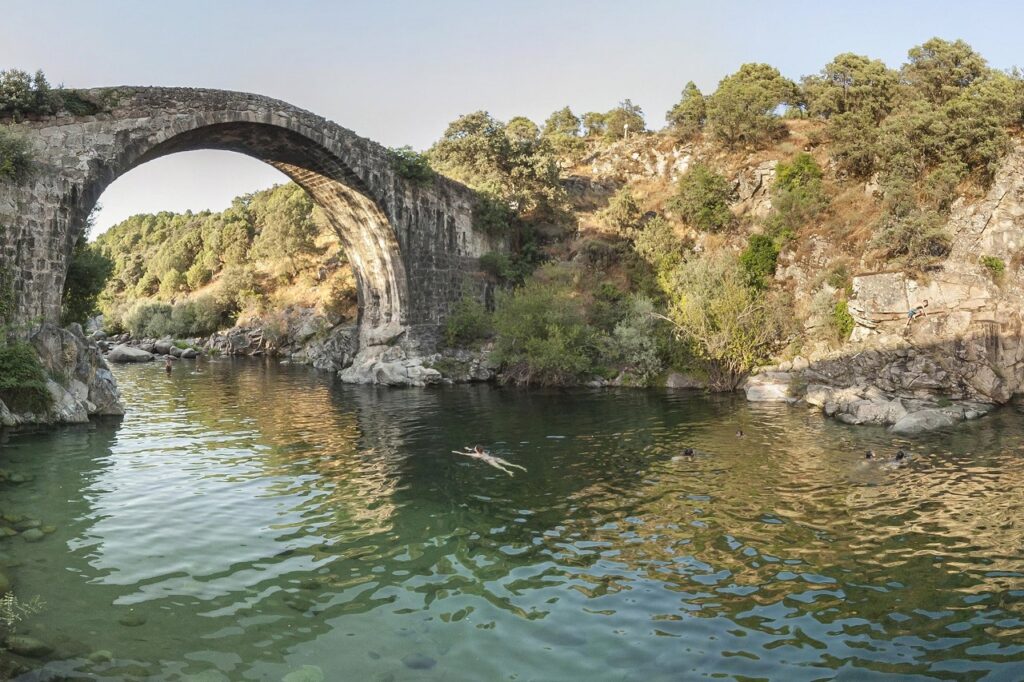 Las 7 piscinas naturales y charcas donde darte un chapuzón en La Vera 