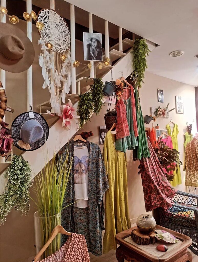 Valeria Pompones, ropa elaborada 'handmade' en el barrio La Alameda