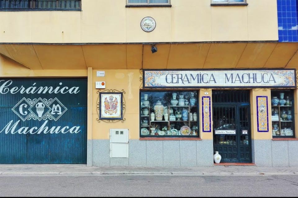 Cerámica Machuca, cuidando de tradiciones históricas desde el barrio Puerta de Cuartos 