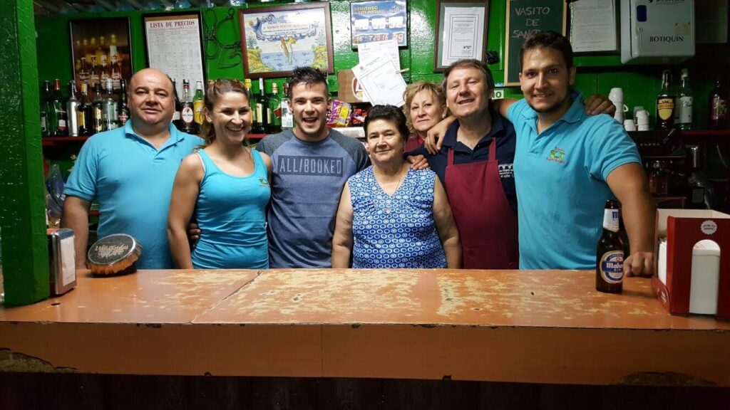 Recorremos los 60 años que cumple el Kiosco Puente Romano hoy