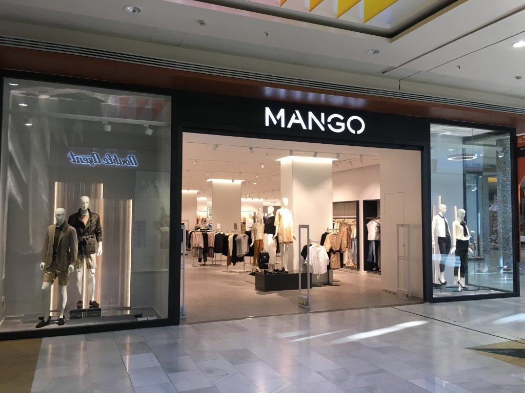 Se necesita ayudante de dependiente en Mango