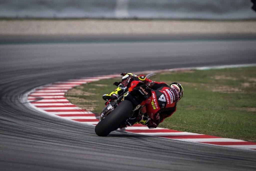 Triplete de Bautista en Montmeló