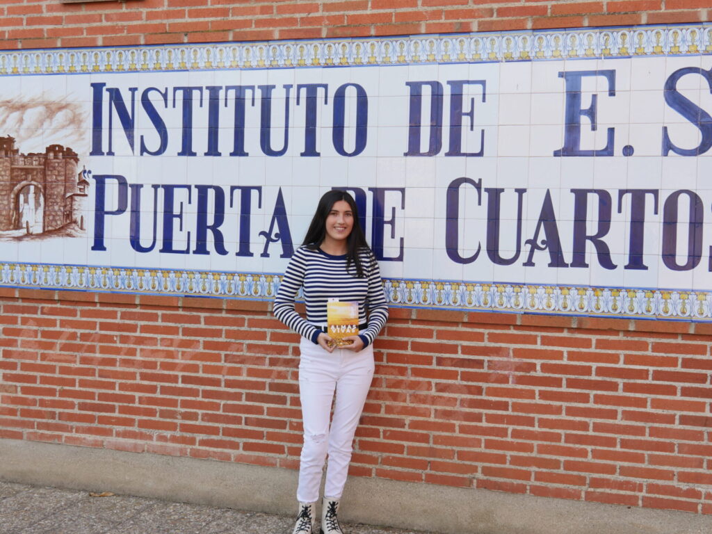 La joven talaverana Beatriz Merchante publica su primer libro