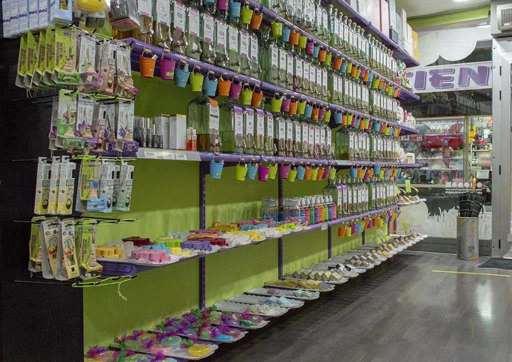 La botica de los perfumes, creaciones propias en el Casco Antiguo