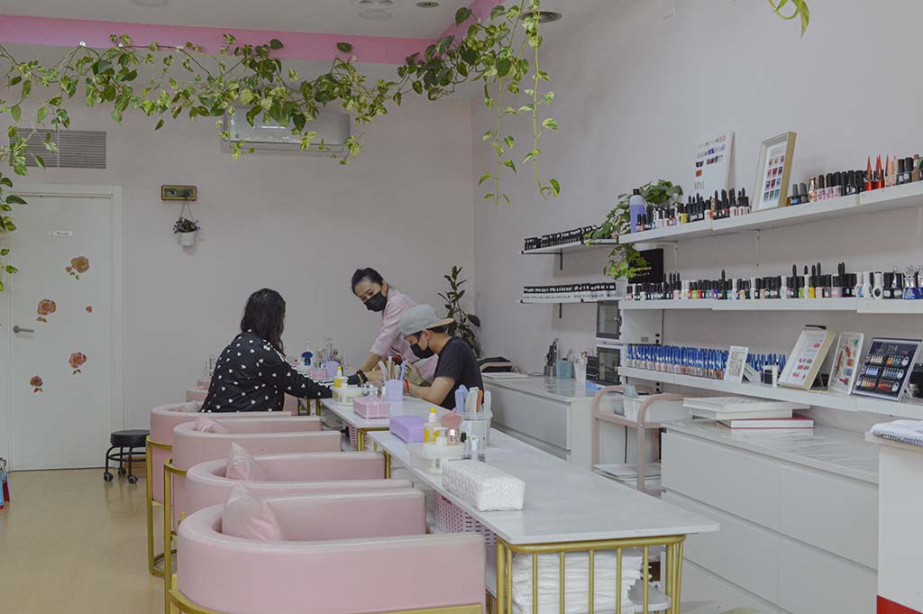 Paloma, centro de manicura y pedicura en el barrio La Solana