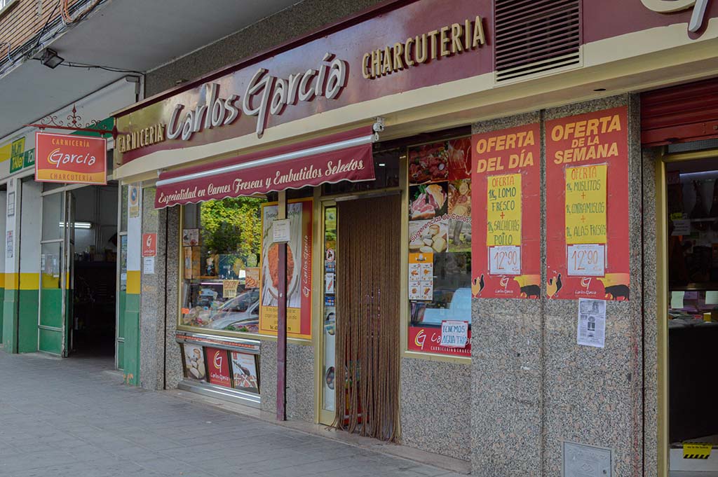 Carnicería Carlos García, 20 años en el barrio Fray Hernando