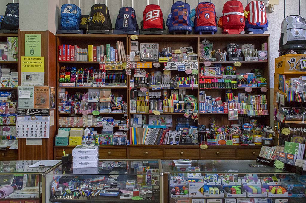 Cash Papelería, material escolar en el barrio Puerta de Cuartos