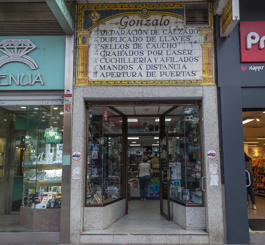 Félix y Gonzalo, todo en cerrajería en el barrio Fray Hernando