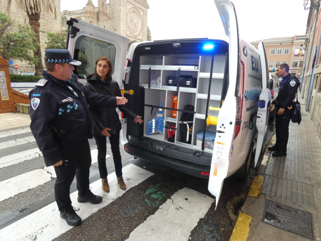 Nuevo furgón de atestados para la Policía Local