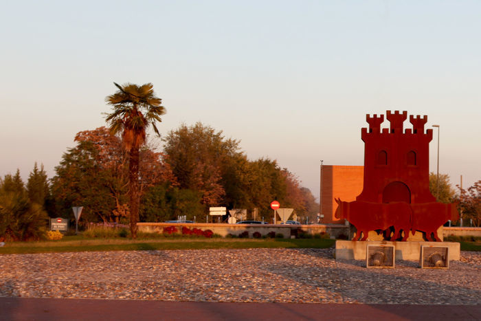 Las 9 rotondas más delirantes de Talavera