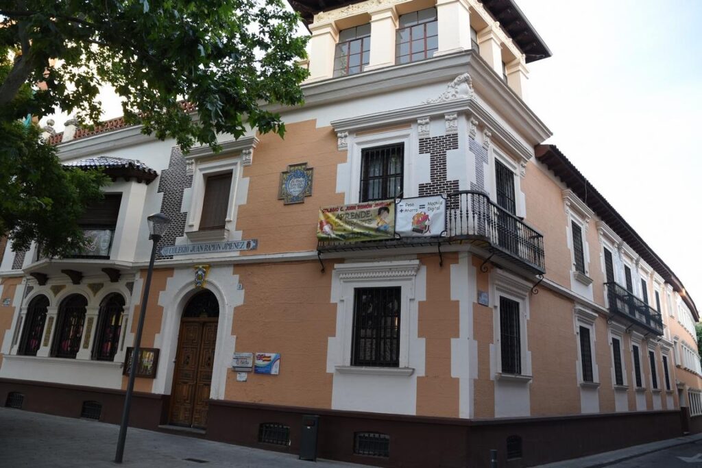 Colegio Juan Ramón Jiménez, uno de los más antiguos de Talavera
