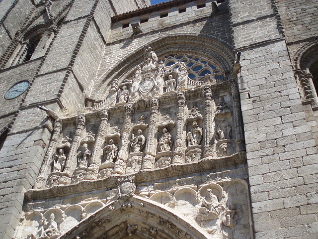 Escápate a Ávila, ciudad cargada de historia, largas murallas y gran patrimonio