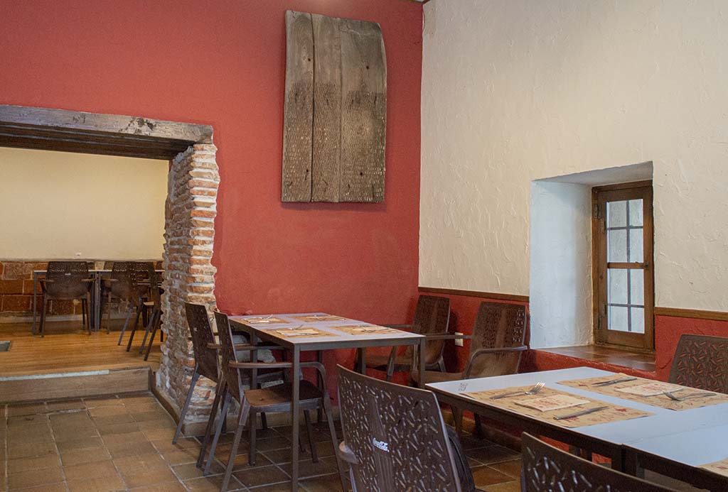 Bar Claustro, el mejor servicio en un entorno inmejorable en Talavera