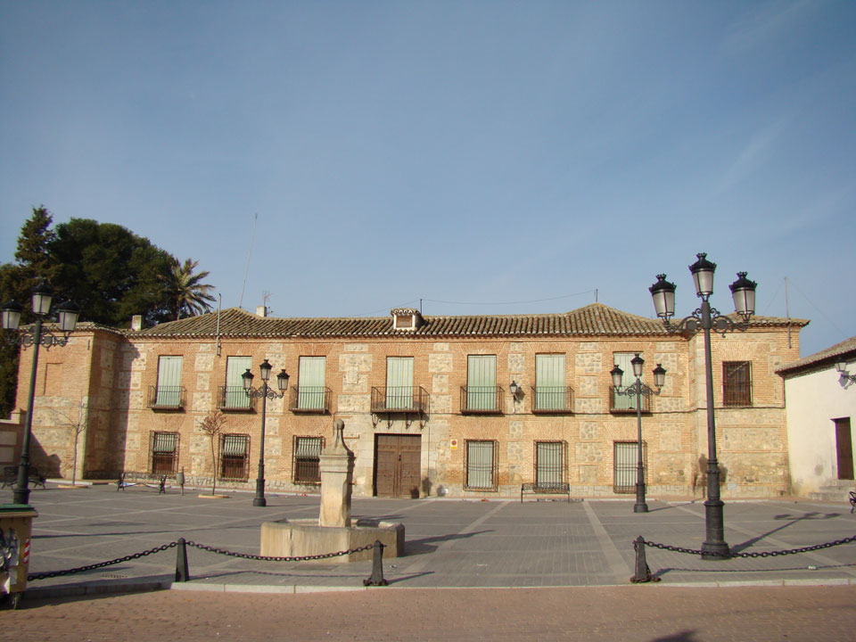 Palacio y casona de los antiguos señores de Valdepusa