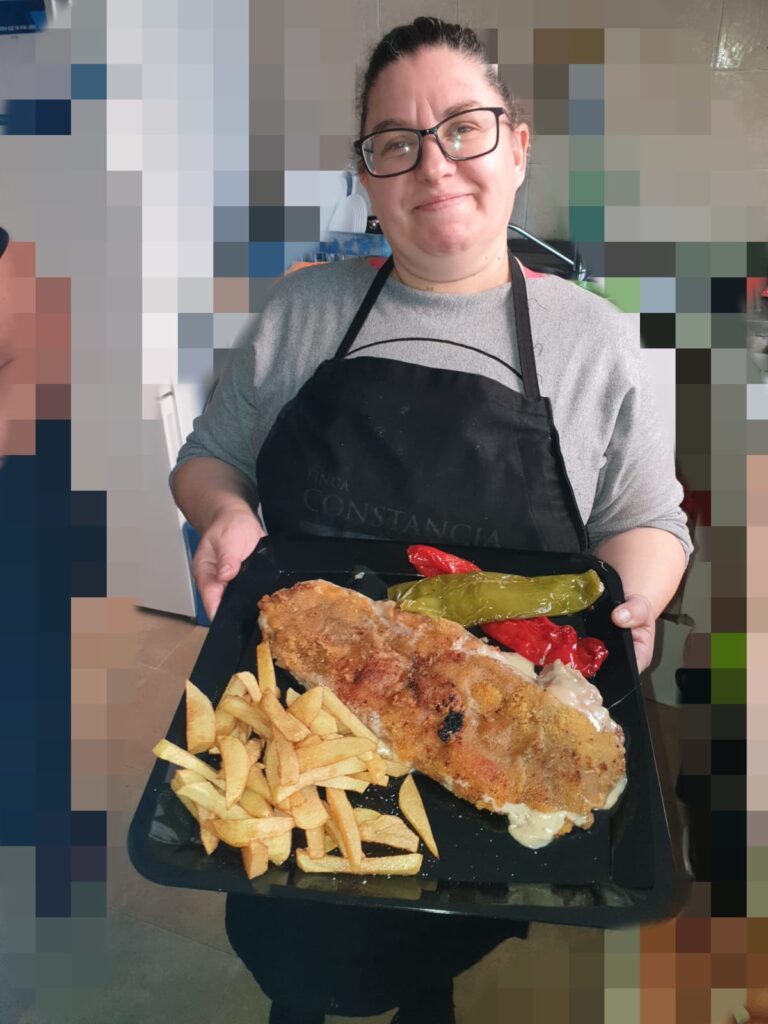 La Tortillería, presenta su gran cachopo de 40cm en Talavera