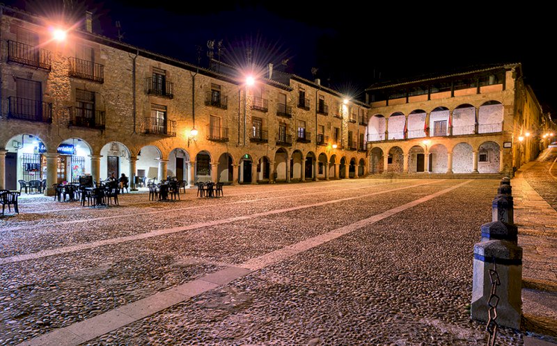 Las 11 plazas con más encanto de Castilla - La Mancha