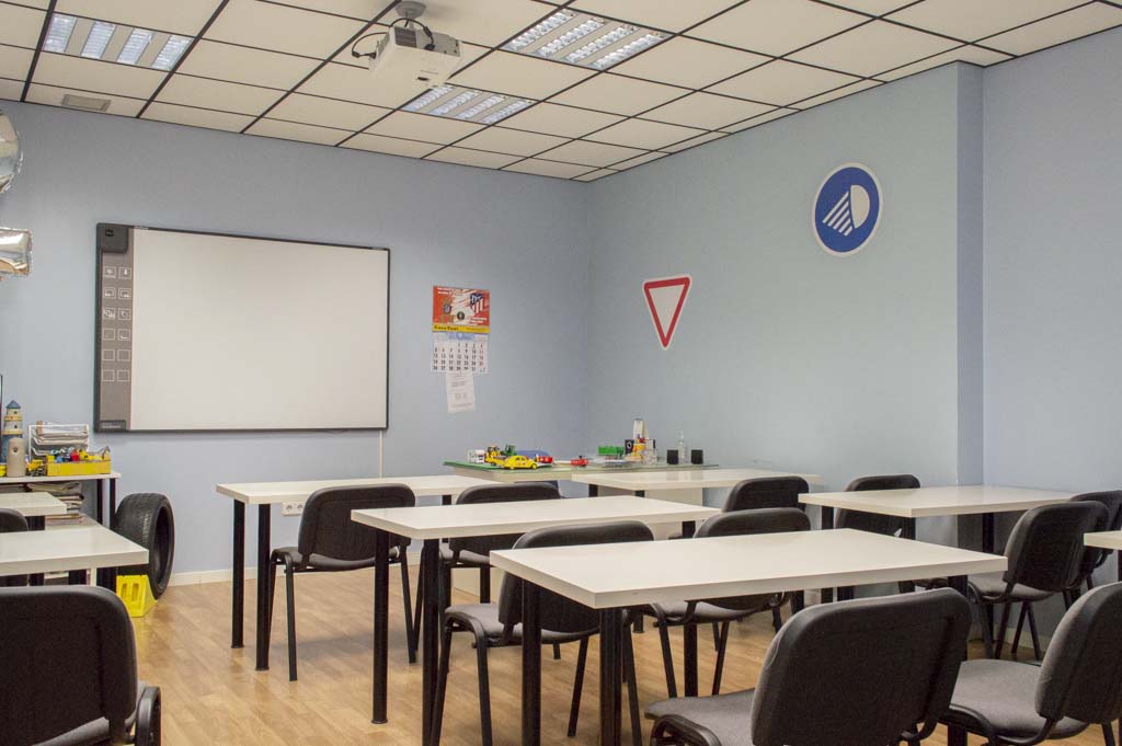 Escuela de Conductores M&M El Faro, alumnos únicos y especiales