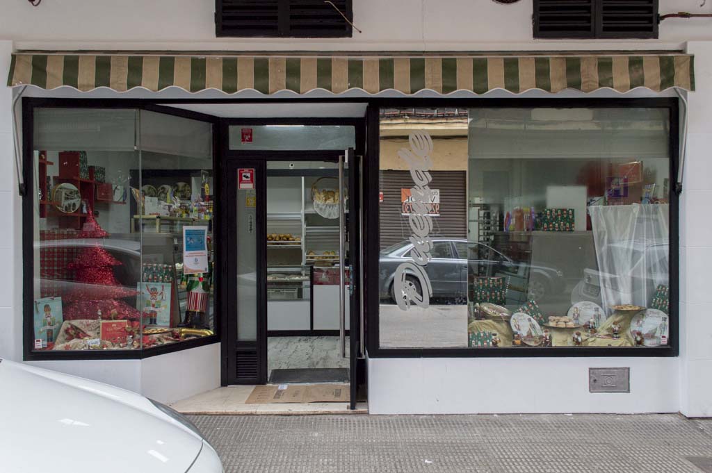 Pastelería El Duende, con solera desde 1996