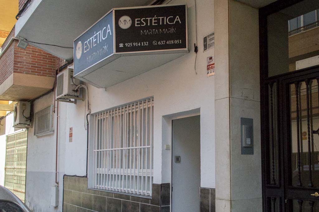 fachada de estetica marta marin