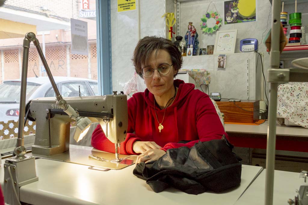arreglos de ropa y artesanía carmen: trabajos ajustados a las necesidades cliente