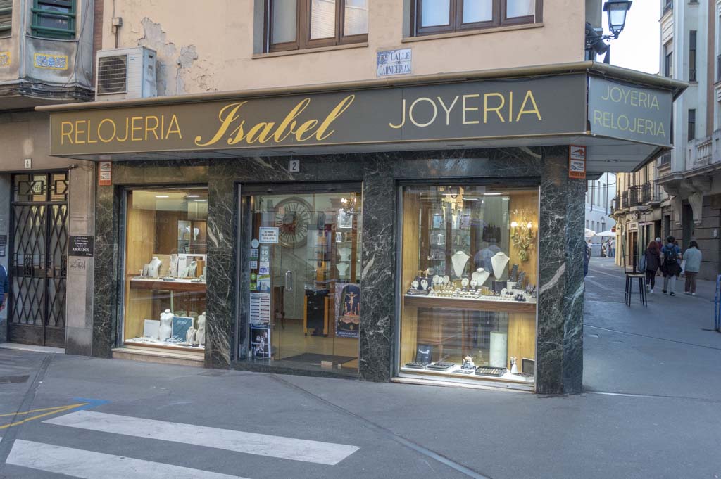 Joyería Isabel: Una historia de tradición y artesanía