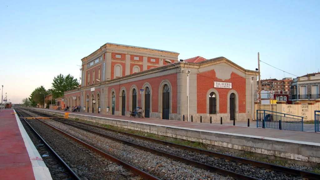 Renfe amplía servicios Talavera - Madrid y bonos GRATIS 