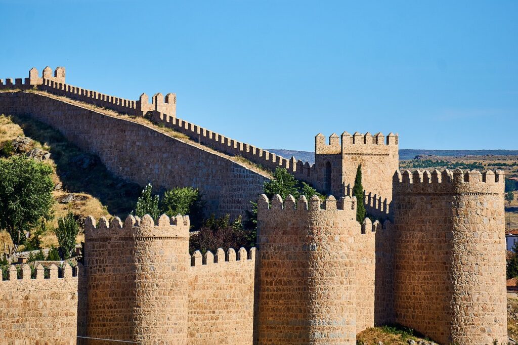 Escápate a Ávila, gran historia, monumentos y muralla única a hora y media de Talavera