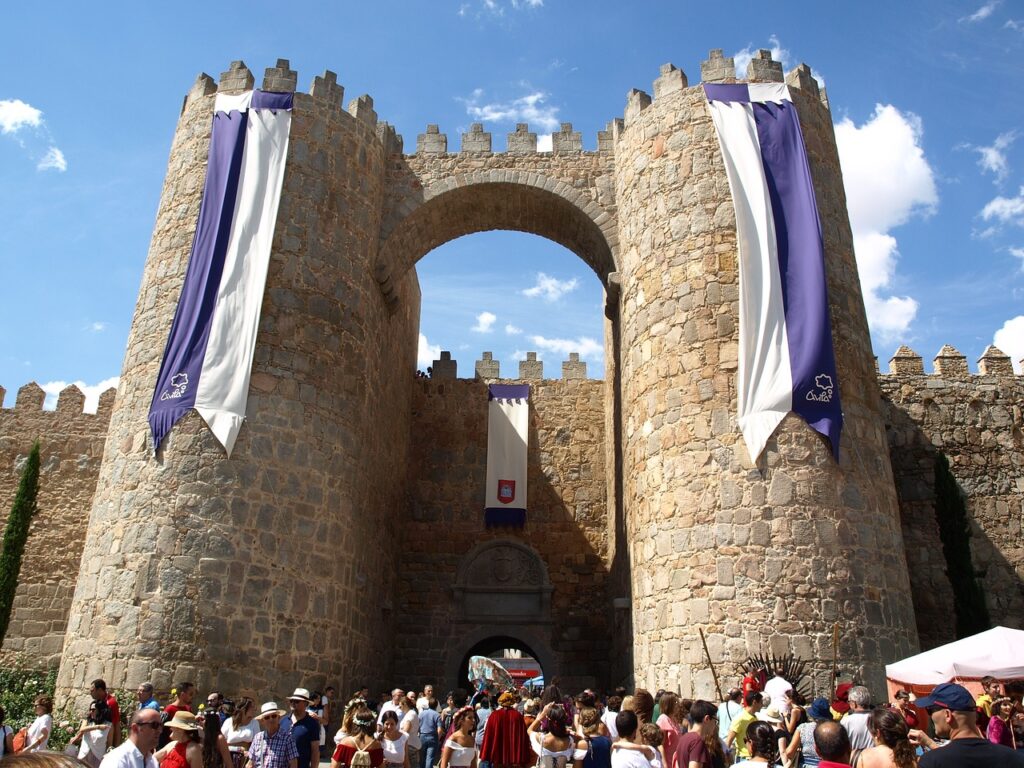 Escápate a Ávila, gran historia, monumentos y muralla única a hora y media de Talavera