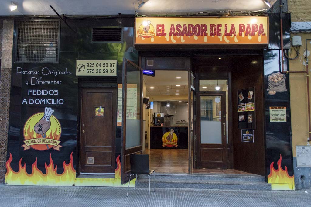 El asador de la papa: un lugar acogedor que deleita con patatas asadas caseras