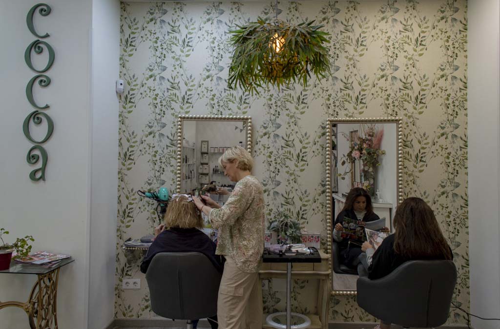 Cocoa: un salón de peluquería experto y acogedor