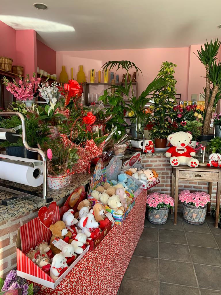 Flores María Pinilla: Un negocio con encanto y tradición en el Barrio Puerta de Cuartos