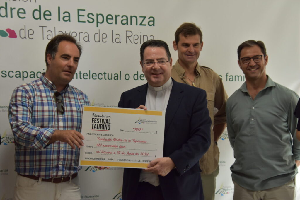 Festival Taurino Benéfico en Talavera recauda fondos para la Fundación Madre de la Esperanza