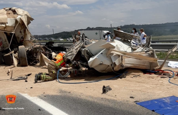 Accidente mortal: dos camiones colisionan, uno de los conductores ha fallecido