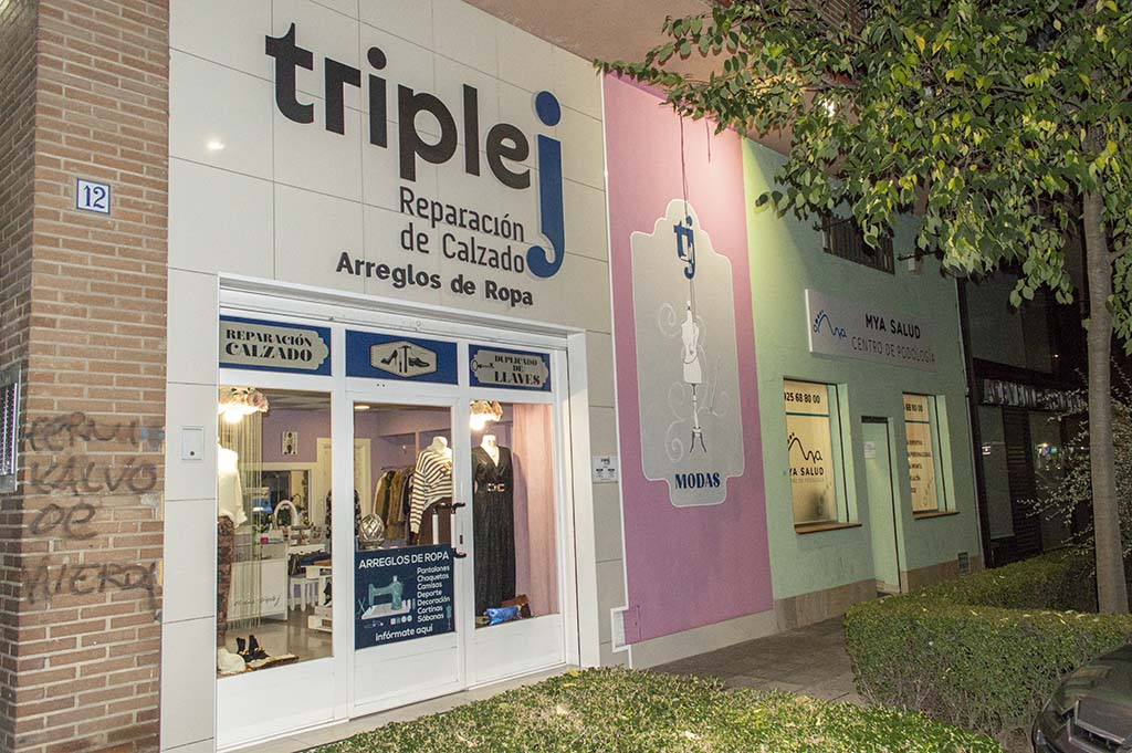 Triple J: Reparación de calzado y arreglos de ropa