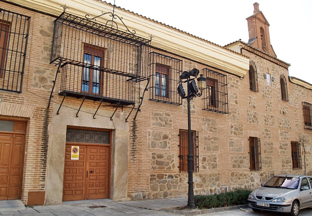 Antiguo hospital de Puente del Arzobispo - Foto de Miguel Méndez-Cabeza