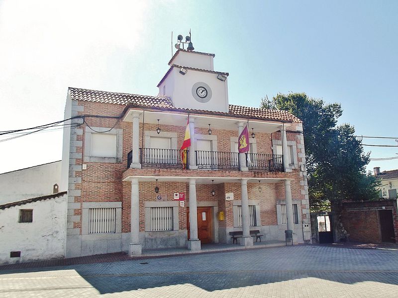 Ayuntamiento de Montesclaros - Foto de Asqueladd CC BY-SA 3.0