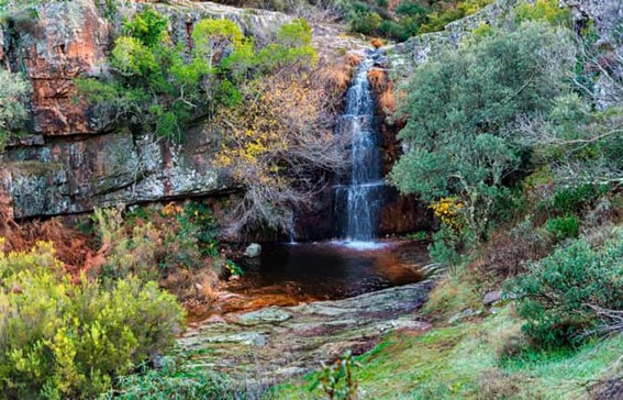 Cascada en la Garganta de las Lanchas - Foto de la página oficial de turismo de la Diputación de Toledo