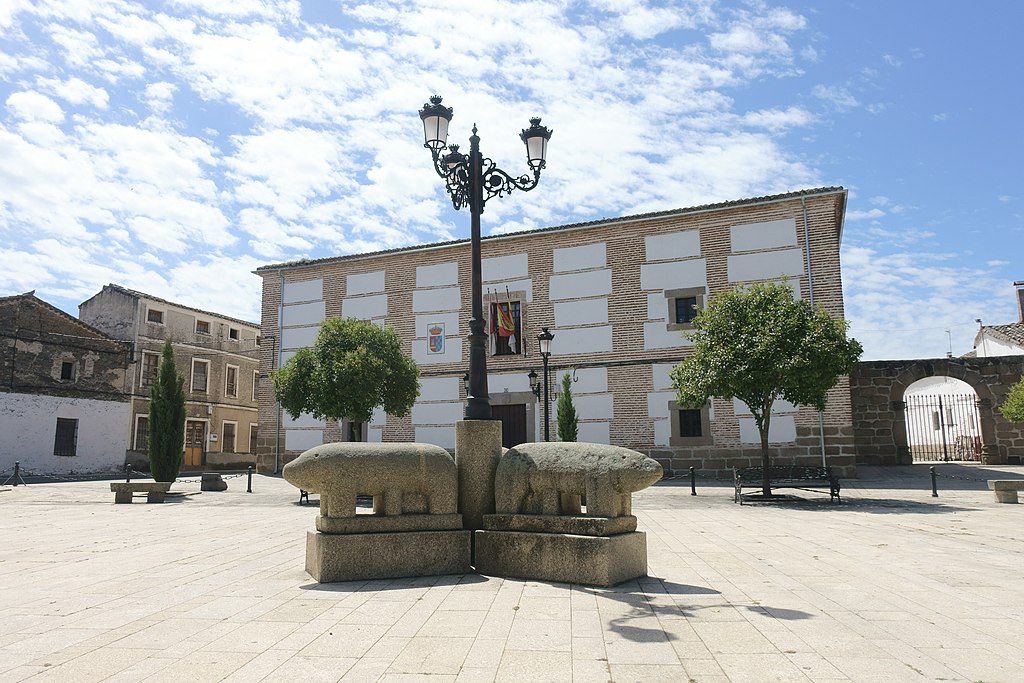 Hospital de Nuestra Señora de la Asunción y actual Ayuntamiento - Foto de Rodelar, CC BY-SA 4.0