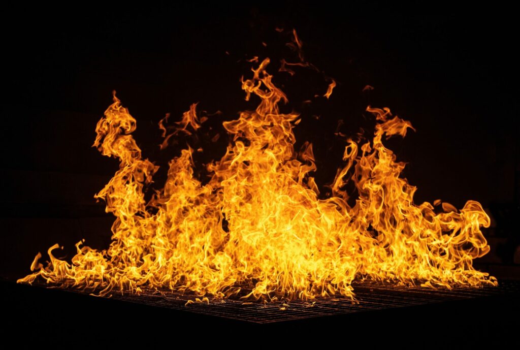 El corazón de Talavera arde en un incendio en pleno casco antiguo ¡Incendio forestal en Los Sifones de Talavera bajo control!