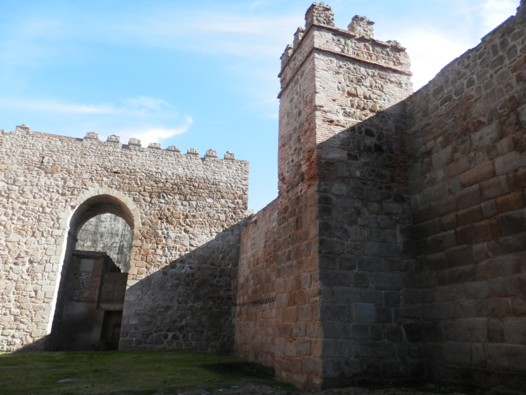 murallas Qué hacer hoy en Talavera, jueves 8 de junio: Permios de Relato Breve, estrenos en cartelera, murallas visitables y mucho más...
