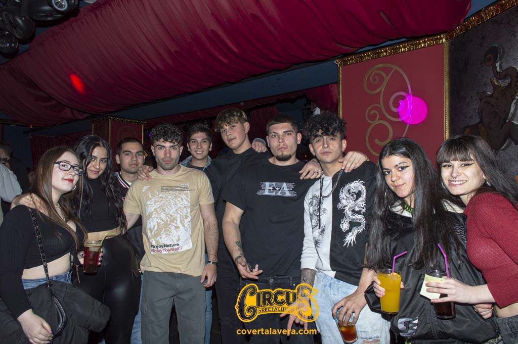 Fotos noche: Circus, sábado 4 de marzo. ¡Descubre todas las fotos de este sábado noche en Cover Talavera!