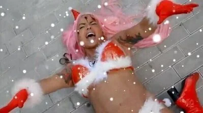 ¡Escándalo Navideño! Leticia Sabater lo ha vuelto a hacer: Viral villancico muy gore al ritmo de 'Last Christmas'